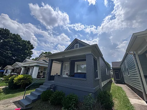 1804 Stevens Ave Photo 1