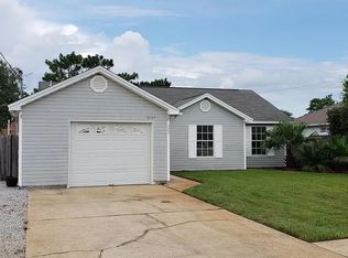 2137 Estates Cir, Navarre, FL 32566