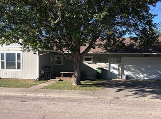 314 3rd Ave, Wall, SD 57790
