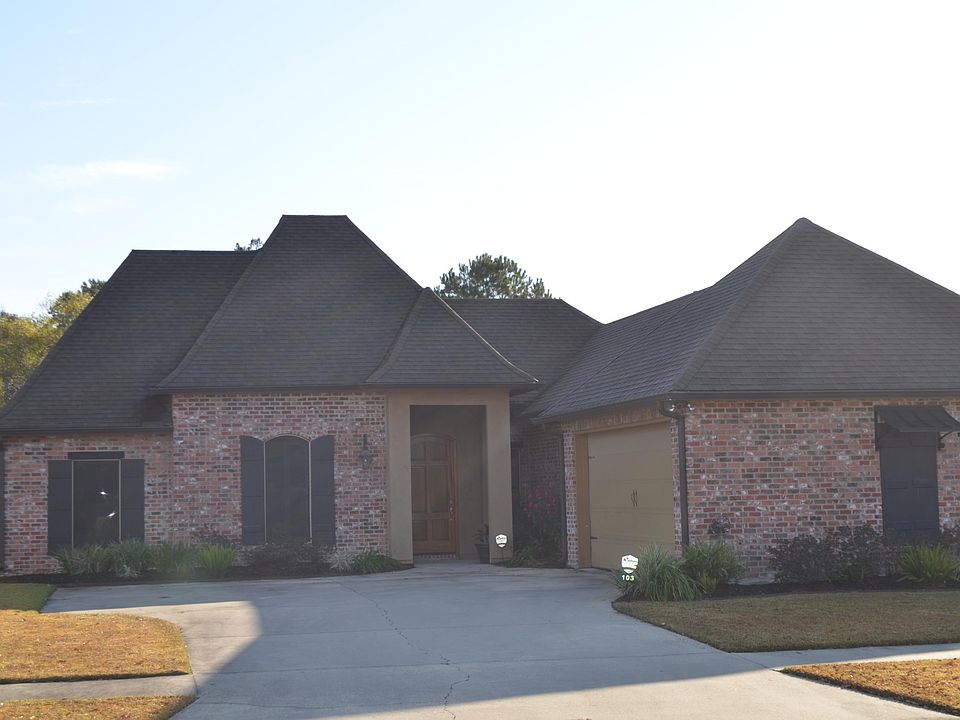 1st image of 103 Moss Brook Dr