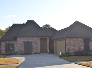 103 Moss Brook Dr, Lafayette, LA 70508