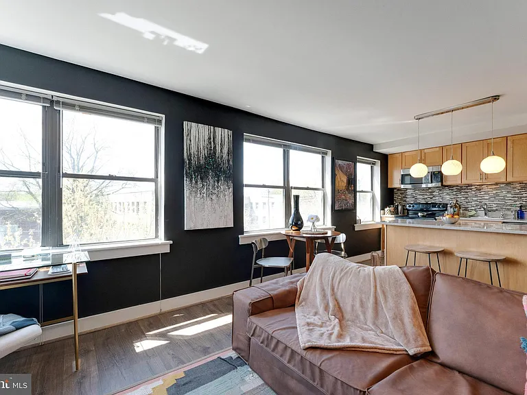 212 Oakwood St SE #322 — Photo 4