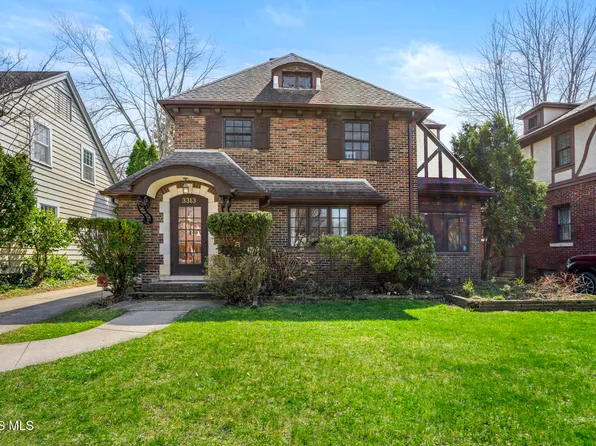 3313 Kirkwall Rd, Toledo, OH 43606