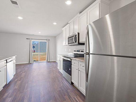 5th image of 4010 Meredith Woods Ln