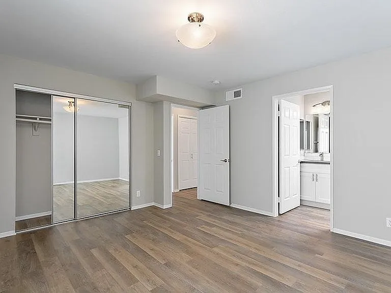 1216 S Corning St — Photo 6