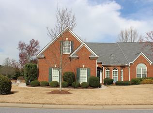 5580 Villa Lake Ct, Suwanee, GA 30024
