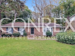 7001 Crossridge Rd, Charlotte, NC 28214