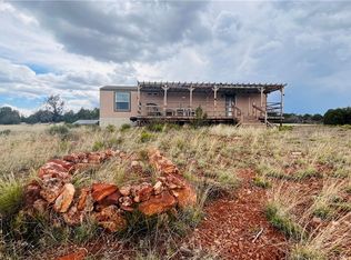 64525 N Flaming Star Dr, Seligman, AZ 86337