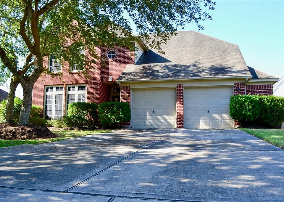 1st image of 2809 Creek Bend Dr