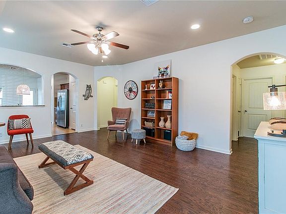 2nd image of 1708 Colorado Bend Dr