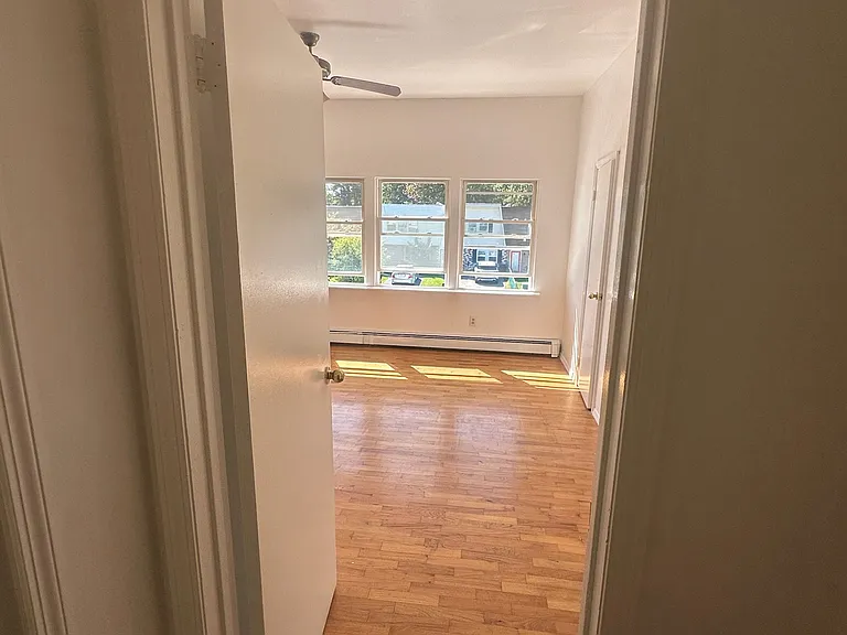 6 Whitman Ct — Photo 5