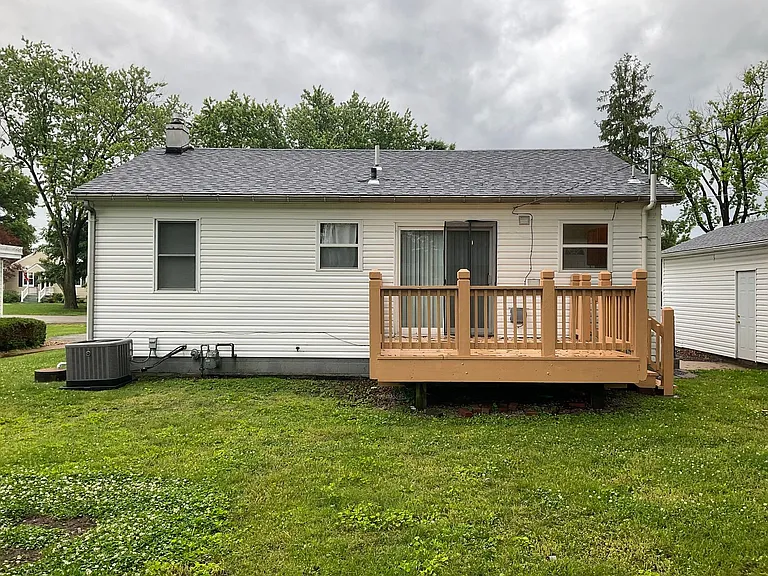 506 E Jefferson St — Photo 11