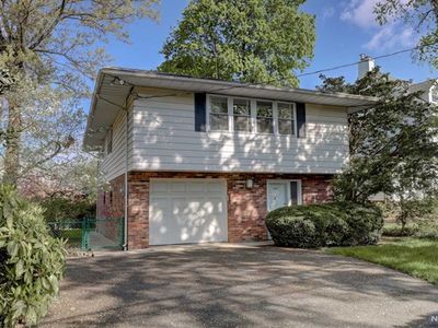 146 Broad Ave, Leonia, NJ, 07605