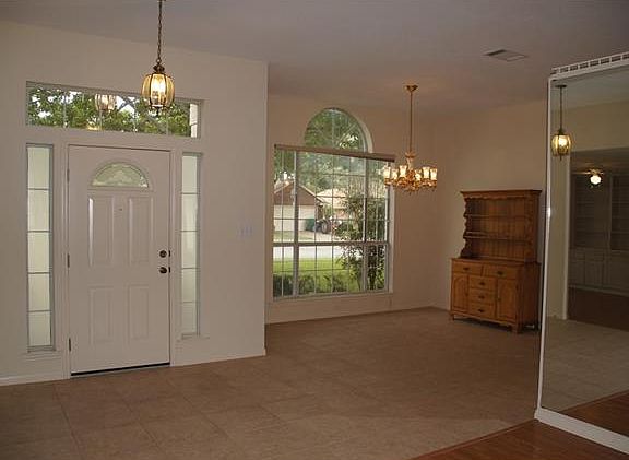 5th image of 1000 Rocky Creek Dr