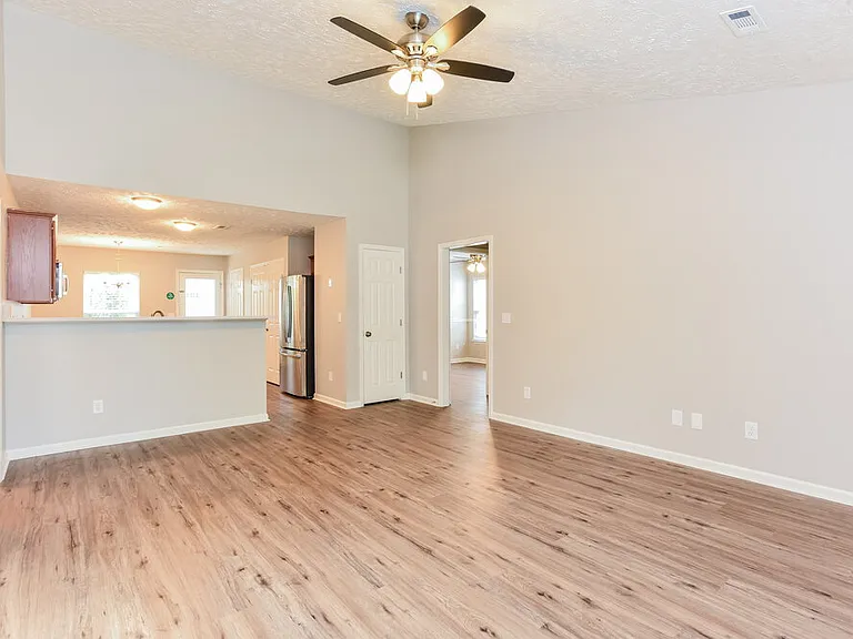 4002 Deer Run Trce — Photo 4