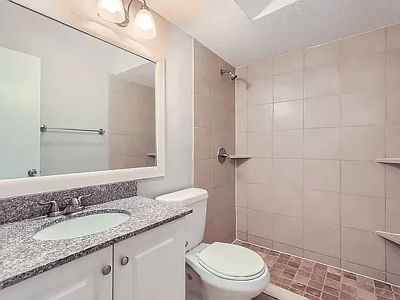 The Gardens Apartments — Photo 9