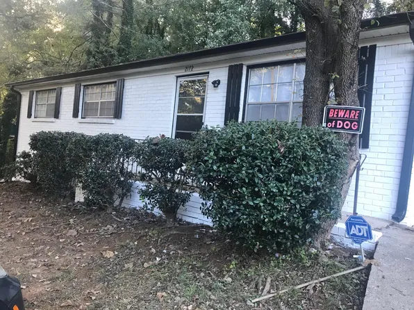 2172 Chestnut Log Loop, Lithia Springs, GA 30122
