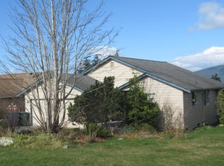 3812 W 3rd St, Anacortes, WA 98221