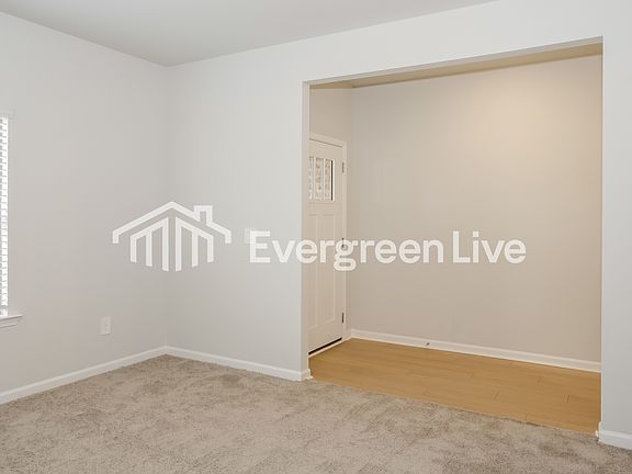 4th image of 154 Fenwick Pl