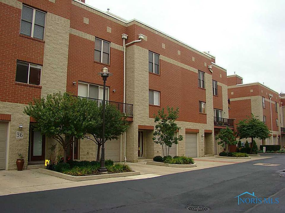 1st image of 145 S Saint Clair #21