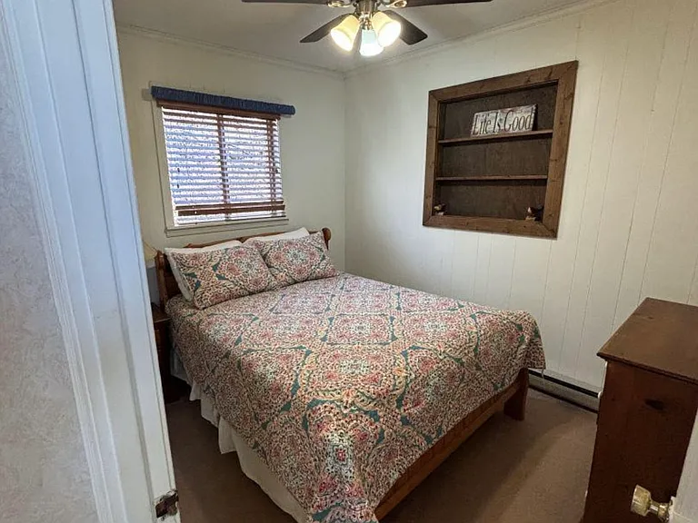 490 Chalet Village Ln — Photo 9