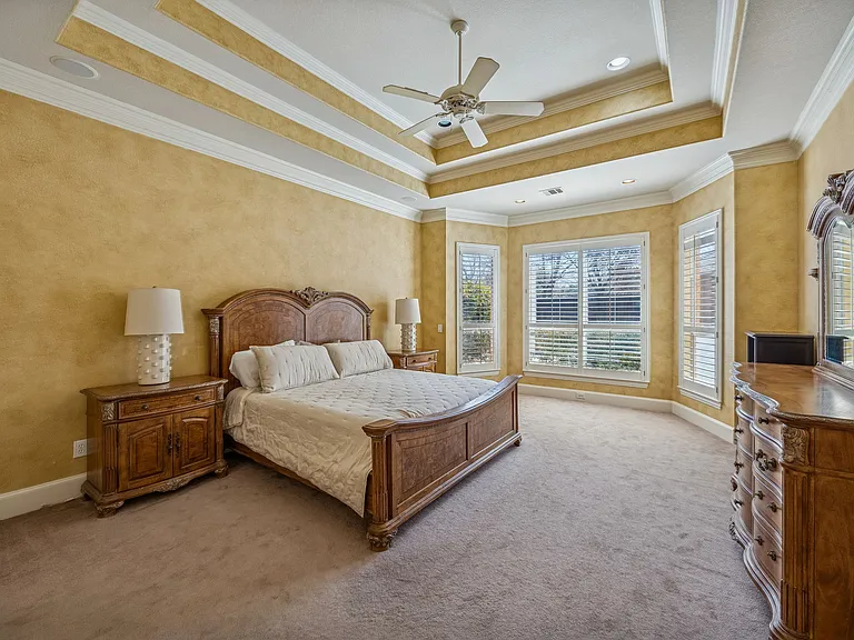 5012 Kirkland Ct — Photo 24