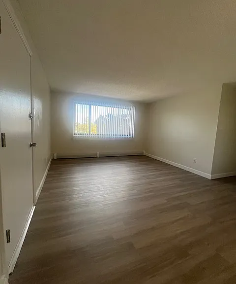 Orchard Glen Apartments — Photo 105