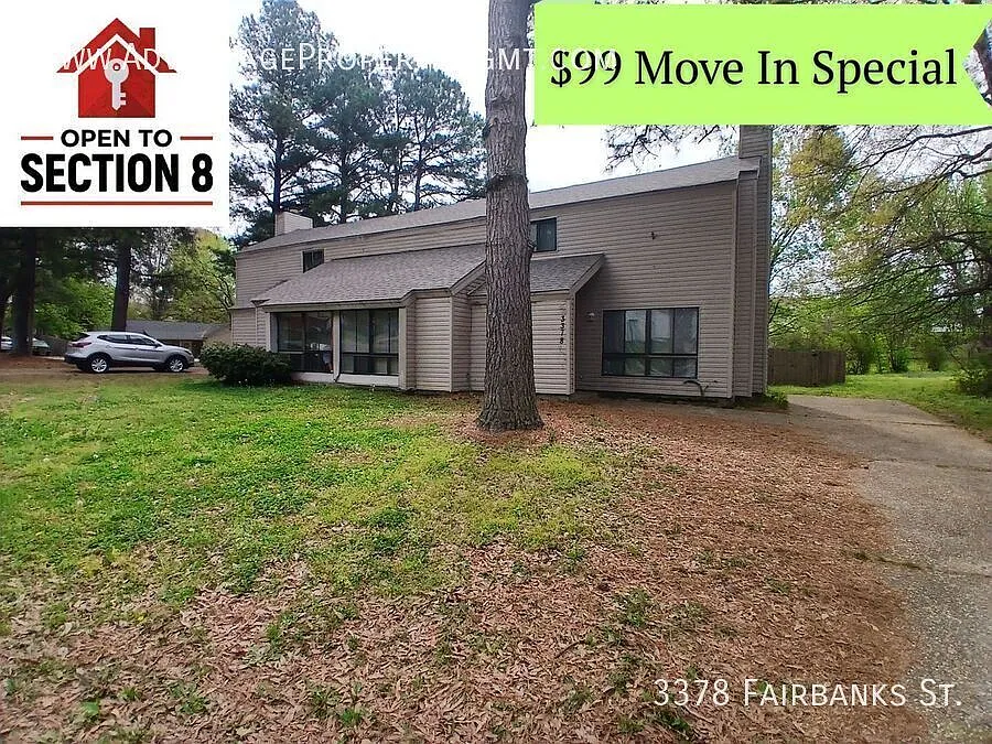 Newly Refreshed 3 bedroom 2 bath Duplex - Open To Section 8 — Photo 1
