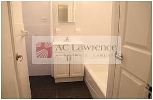 2nd image of 330 W 40th St