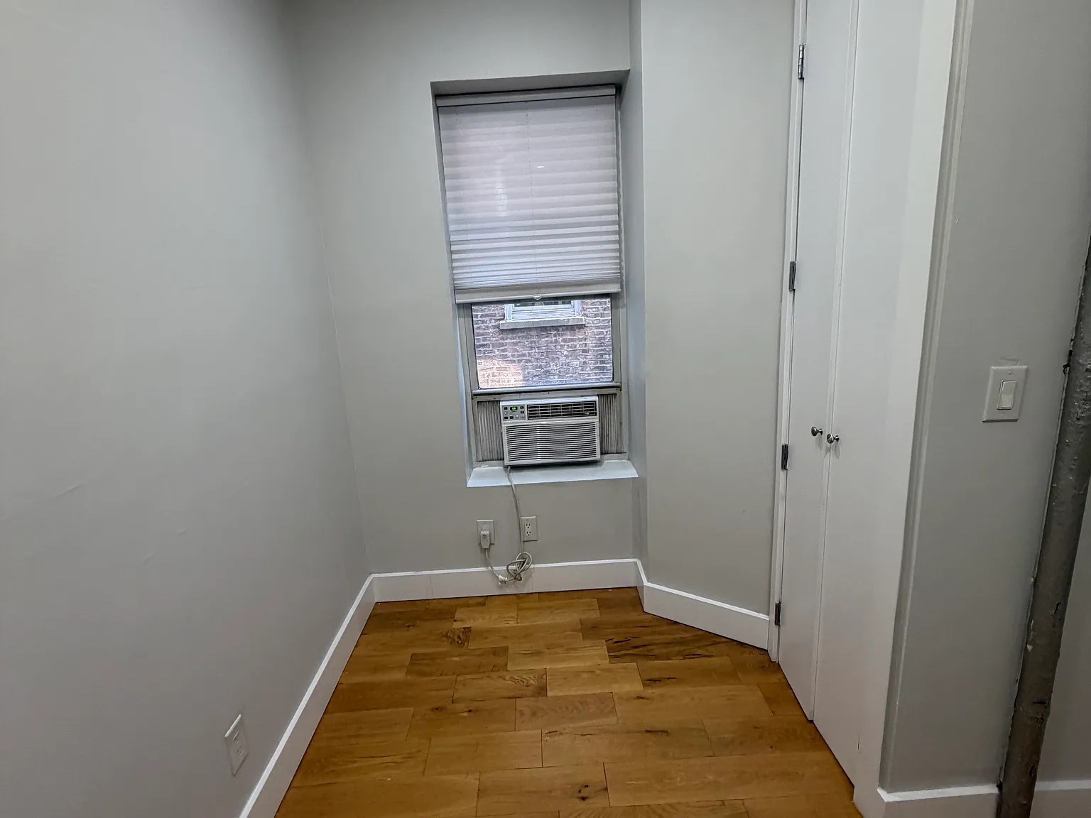 3155 Broadway — Photo 4