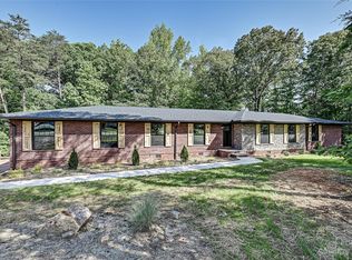 4913 Rocky River Rd, Charlotte, NC 28215