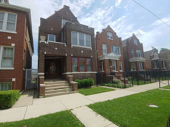 5th image of 4437 S Artesian Ave