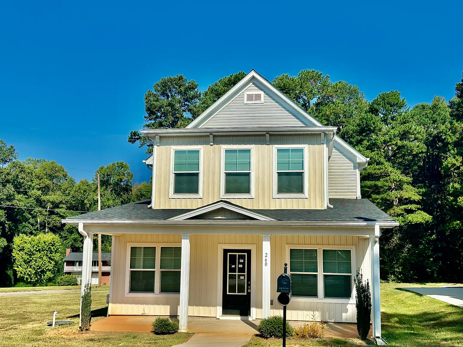 4 bed, 2.5 bath, 2150 sqft, $2,350 — Photo 1