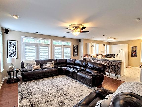 3rd image of 510 Sweet Leaf Pl