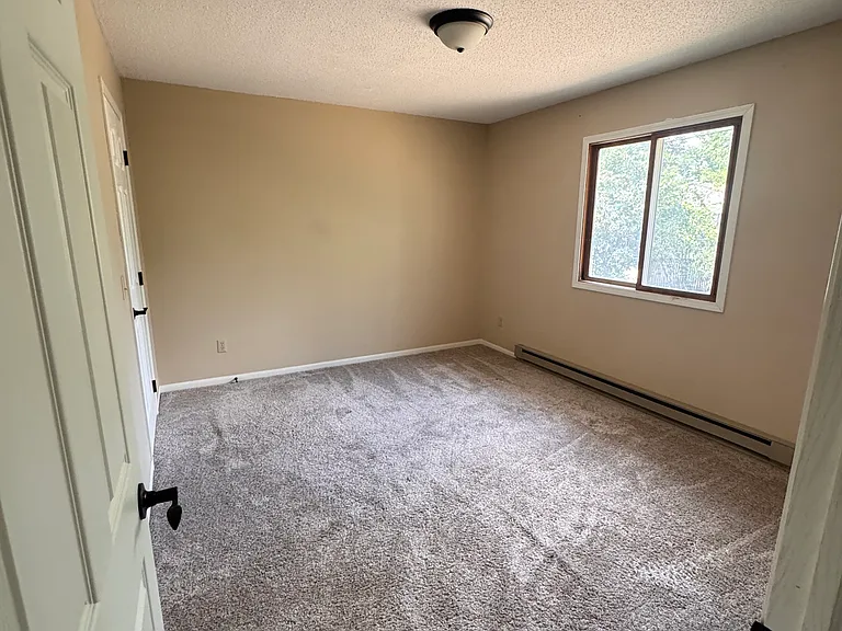 4002 Lakeview Dr #1 — Photo 6