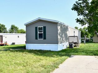 2827 E Irwin St, Pierre, SD 57501