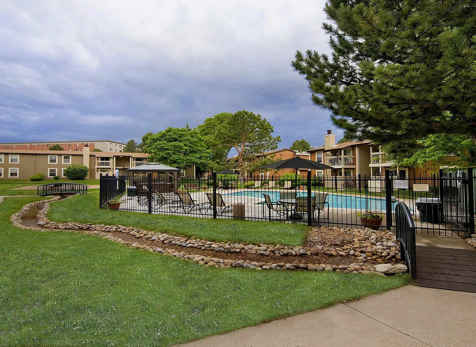 Creekside — Photo 1