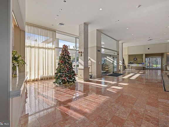 5th image of 4201 Cathedral Ave NW APT 120E