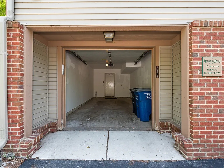 2865 Barclay Way — Photo 40
