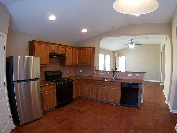 2nd image of 3304 Wickham Ln