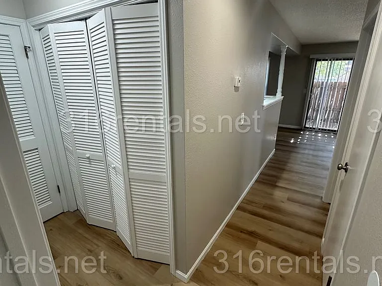 869 Nims St #1 — Photo 9