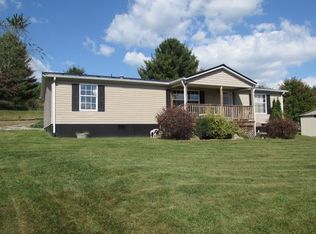 761 Davis Valley Rd, Rural Retreat, VA 24368