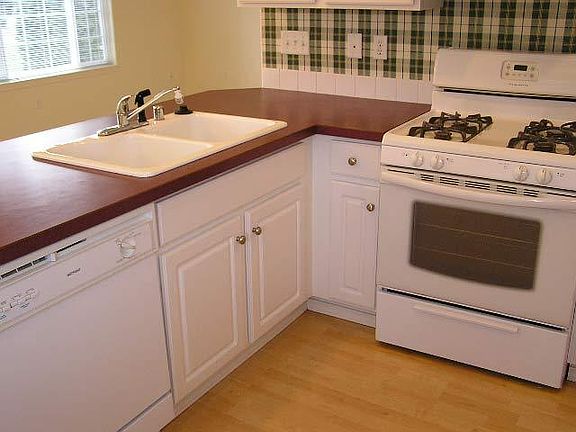 5th image of 260 8th St APT 102