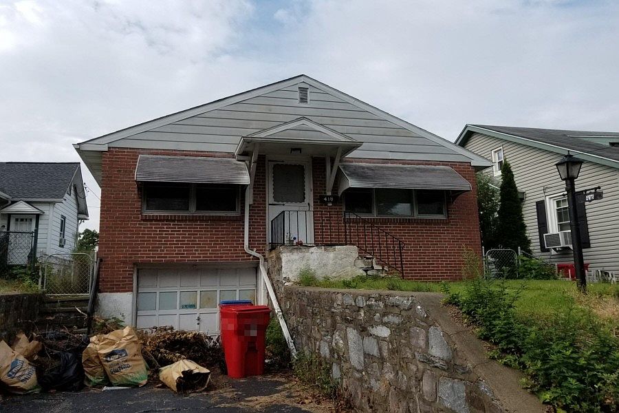 1st image of 418 W Fornance St