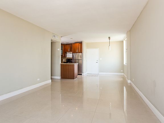 3rd image of 7441 Wayne Ave APT 15F
