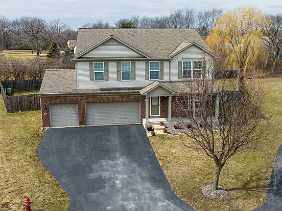 4th image of 3913 Harmony Ct