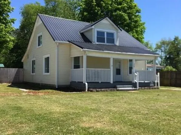 116 N Spring St, Sparta, TN 38583