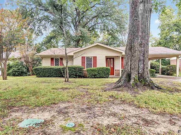 3rd image of 3811 Driftwood Ln