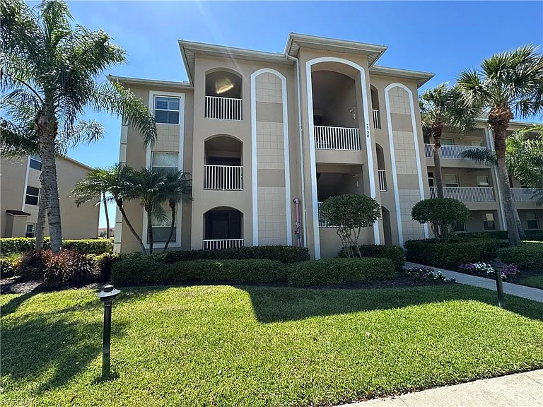 2720 Cypress Trace Cir #2920 — Photo 2
