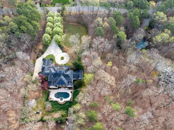 821 Kenmore Rd, Chapel Hill, NC 27514